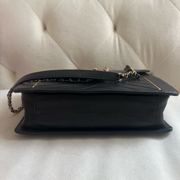 Chanel Chevron Envelope Flap Bag - Picture 6 of 8